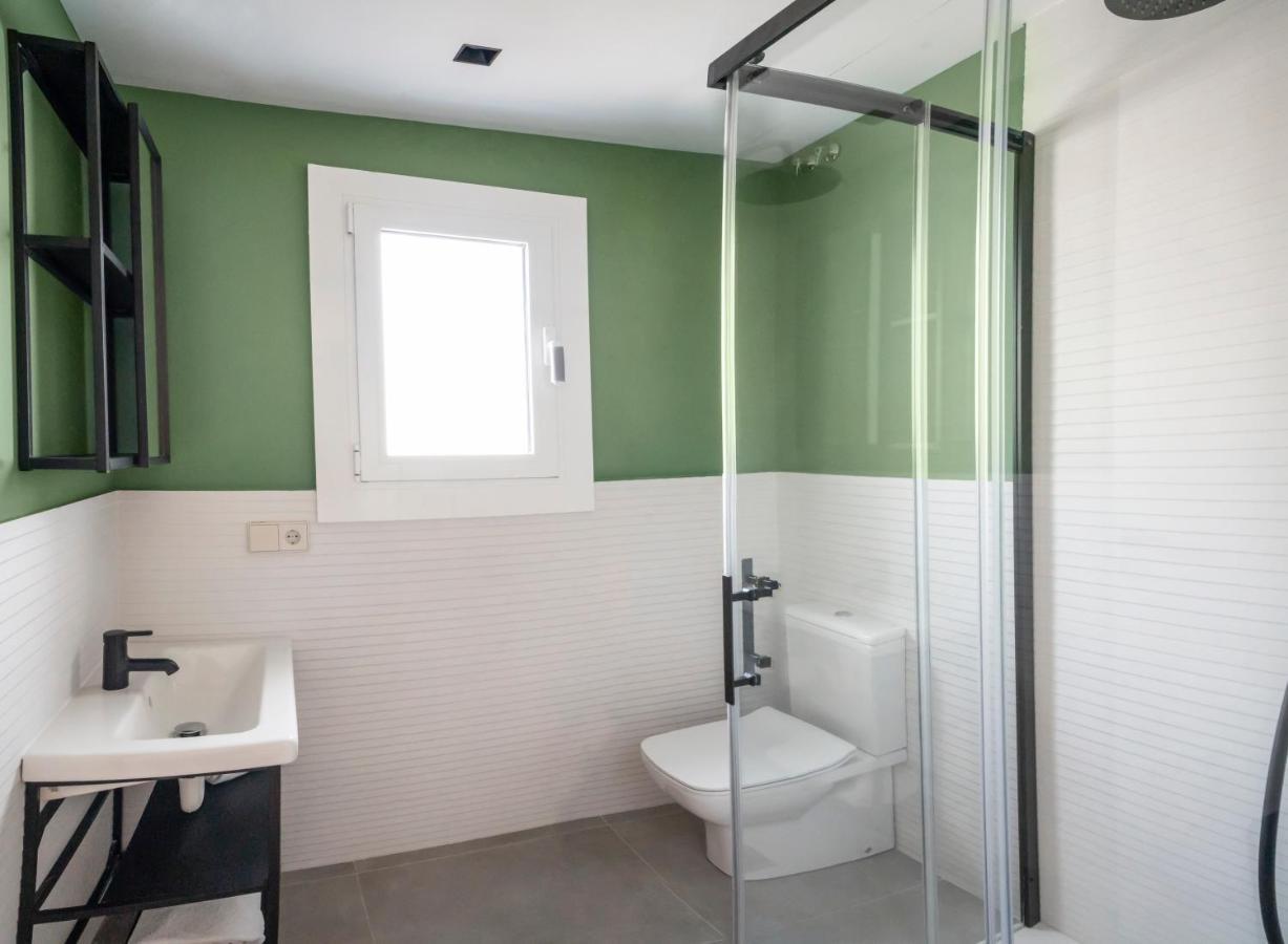 Caliu Apartments Barcelona - Camp Nou โอสปิตาเล็ต เดอ โยเบรกัต ภายนอก รูปภาพ
