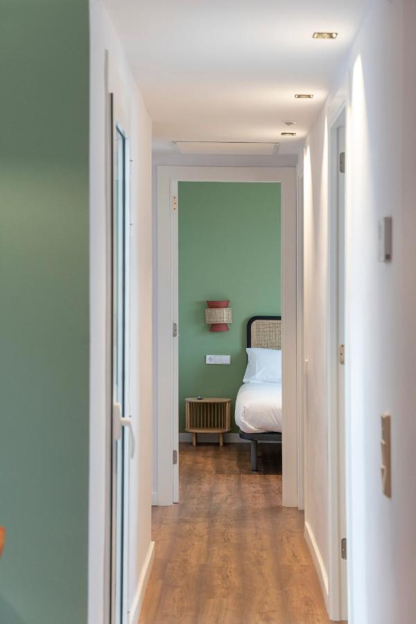 Caliu Apartments Barcelona - Camp Nou โอสปิตาเล็ต เดอ โยเบรกัต ภายนอก รูปภาพ