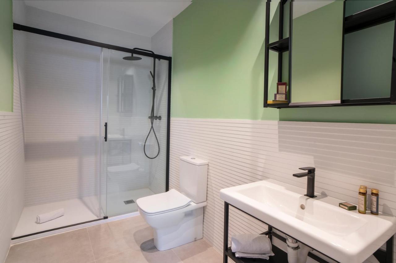 Caliu Apartments Barcelona - Camp Nou โอสปิตาเล็ต เดอ โยเบรกัต ภายนอก รูปภาพ