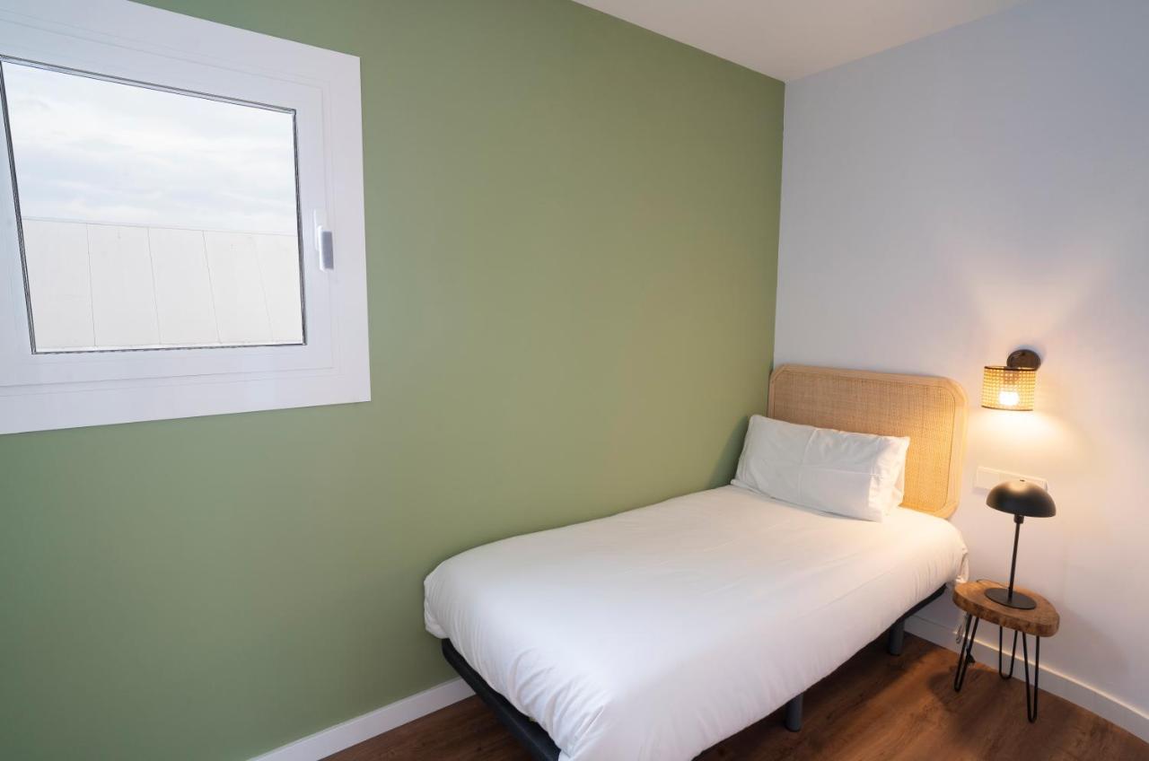 Caliu Apartments Barcelona - Camp Nou โอสปิตาเล็ต เดอ โยเบรกัต ภายนอก รูปภาพ