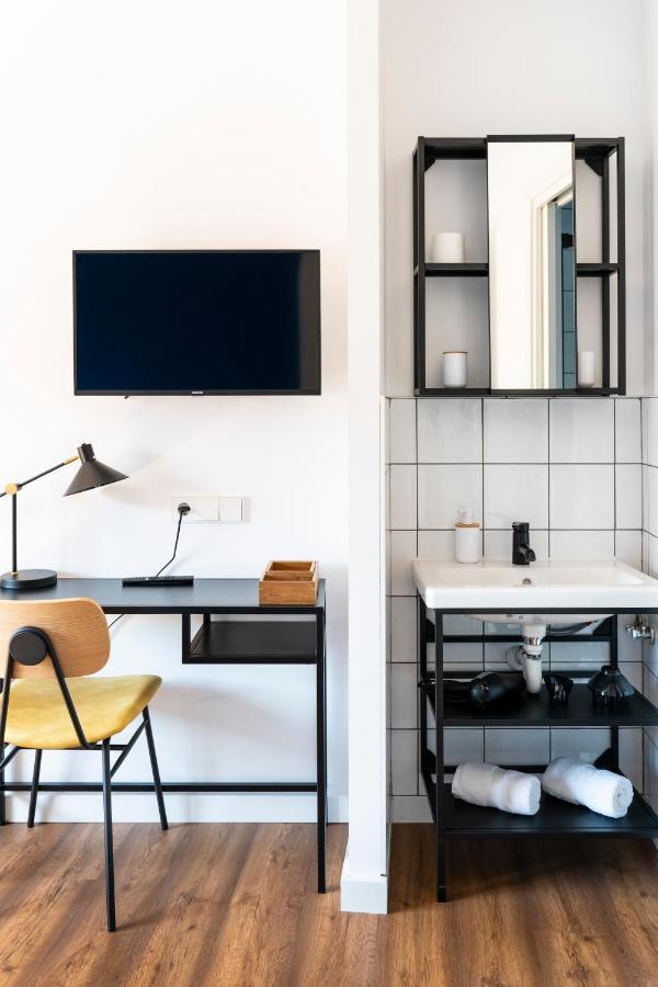 Caliu Apartments Barcelona - Camp Nou โอสปิตาเล็ต เดอ โยเบรกัต ภายนอก รูปภาพ